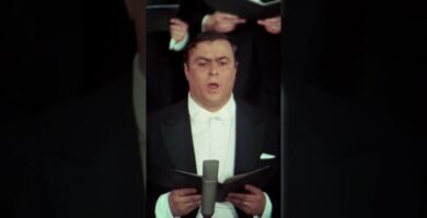 Cantantes de ópera fallecidos en la década del 60 en Moscú